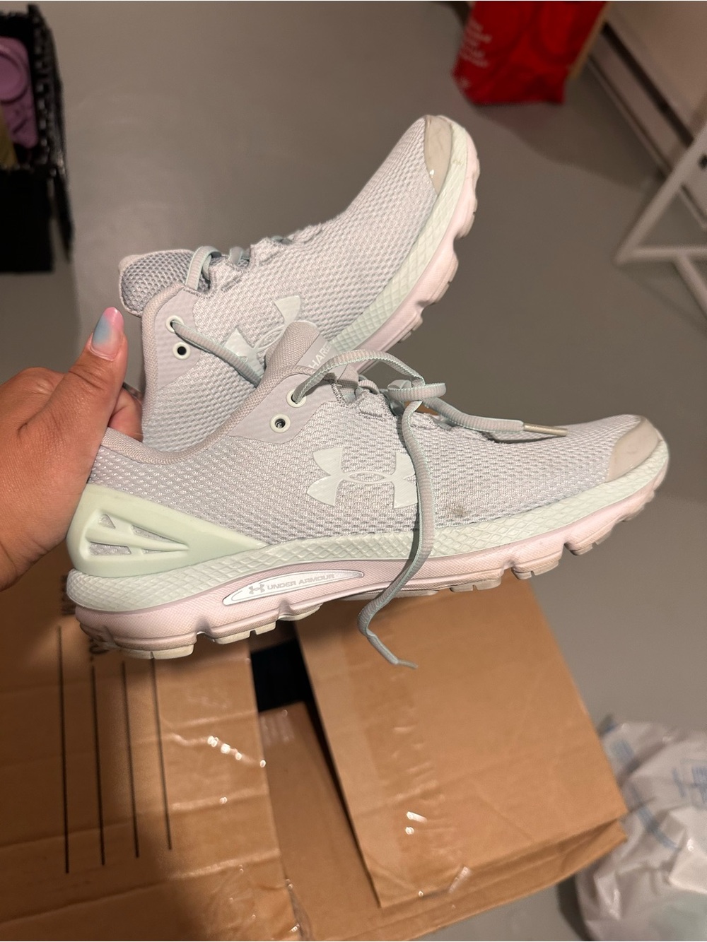 Under Armour Women’s Lightweight Sneakers - Picture 4 of 6